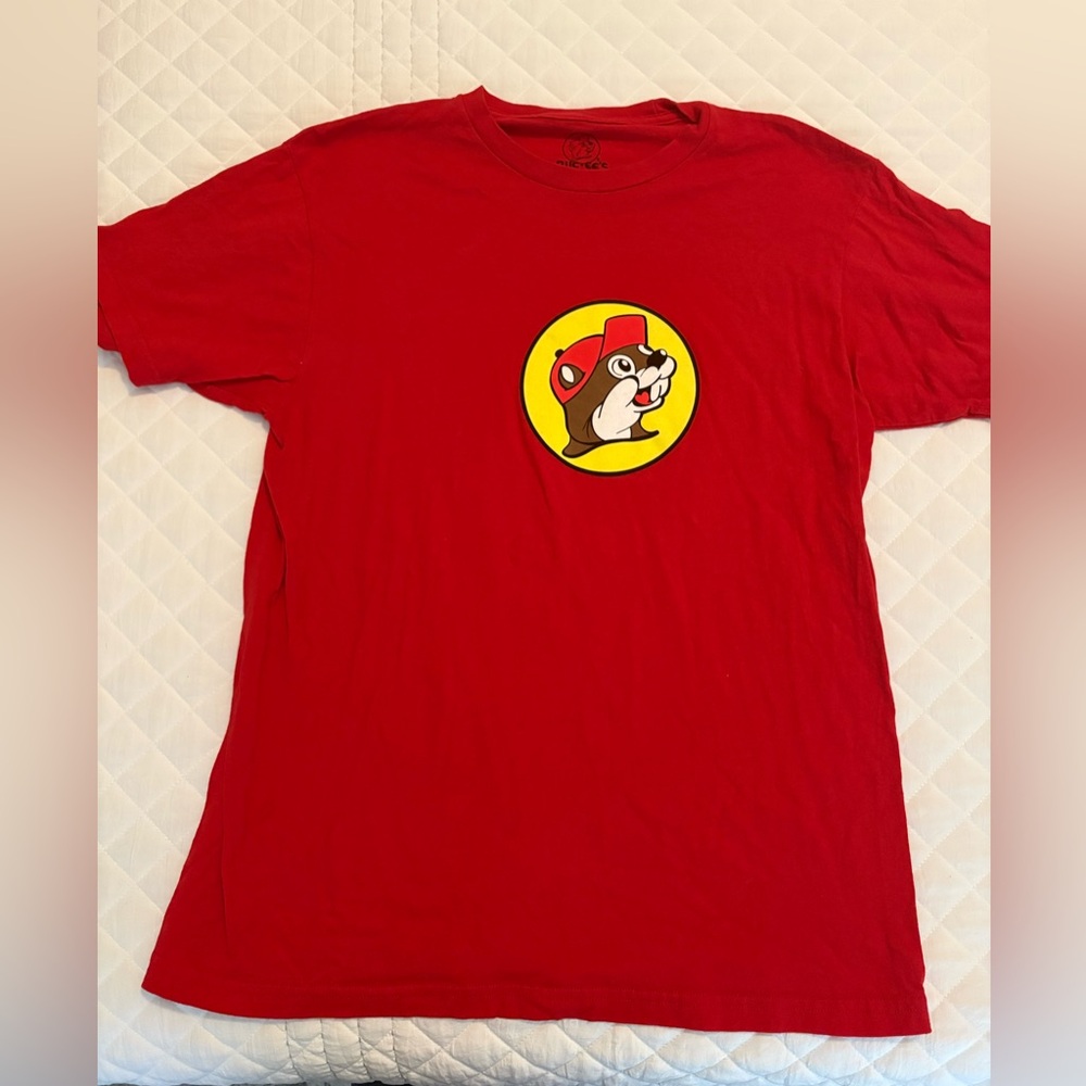 Buc-cee’s Red Graphic T-Shirt